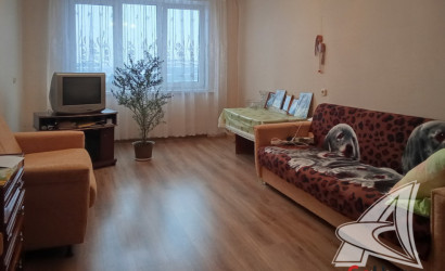 Купить 3-комнатную квартиру, Брест, Восток, ул. Ленинградская. Фото 1