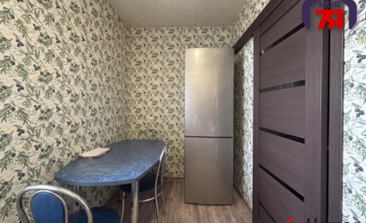 Купить 1-комнатную квартиру, Солигорск, Шахтеров б-р, 18. Фото 3