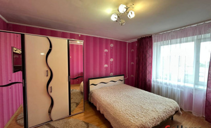 Снять 2-комнатную квартиру на сутки, Пинск, Черняховского, 17. Фото 1