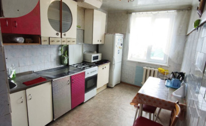 Снять 3-комнатную квартиру на сутки, Дзержинск, Чкалова, д. 29. Фото 1