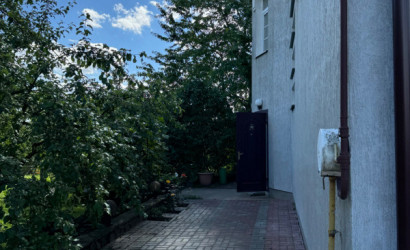 Купить коттедж, Краковка, Ул Комсомольская 9а, 10 соток. Фото 4