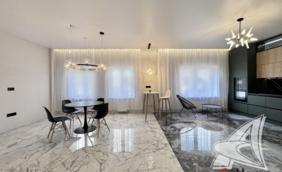 Купить 4-комнатную квартиру, Брест, Центр, ул. Карла Маркса. Фото 2