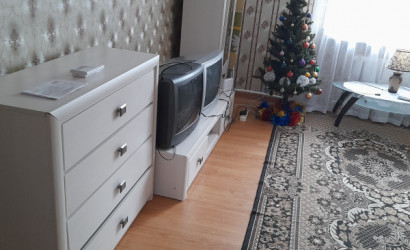 Снять 4-комнатную квартиру на сутки, Новогрудок, Малый Замок 8. Фото 9