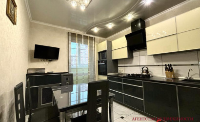 Купить 4-комнатную квартиру, Брест, ул. Рябиновая, д. . Фото 1