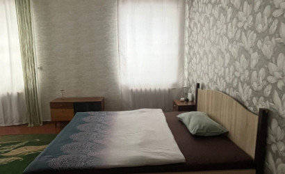 Снять 4-комнатную квартиру на сутки, Ляховичи, Ломоносова . Фото 3