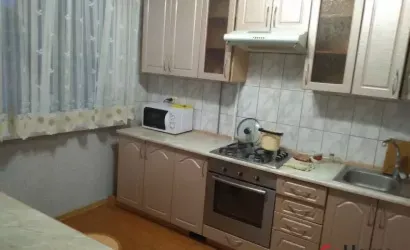Снять 3-комнатную квартиру на сутки, Брест, ул. Волгоградская, д. 12. Фото 1
