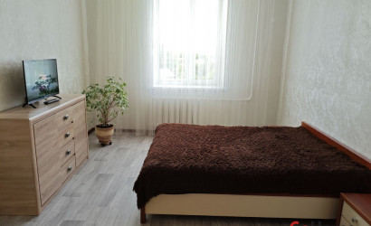 Снять 3-комнатную квартиру на сутки, Кобрин, Интернациональная . Фото 2