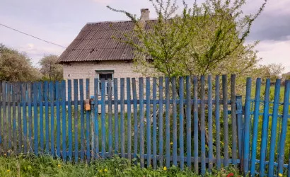  1-этаж.(40 м2), Первомайская(Савчука,208)