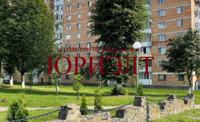 Купить 3-комнатную квартиру, Пинск, Канареева, 12. Фото 1