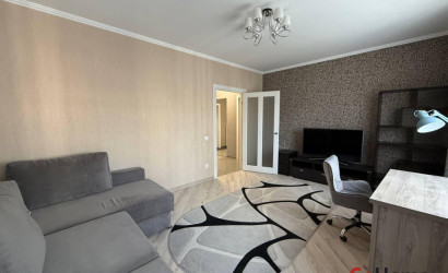 Снять 2-комнатную квартиру, Минск, Гвардейская ул. 1 (Центральный район). Фото 1