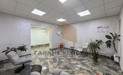 Продажа офиса, Брест, ул. Высокая,  288.3 кв.м.. Фото 1