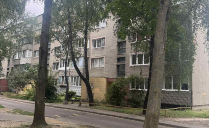 Купить 3-комнатную квартиру, Пинск, Федотова, 8. Фото 1