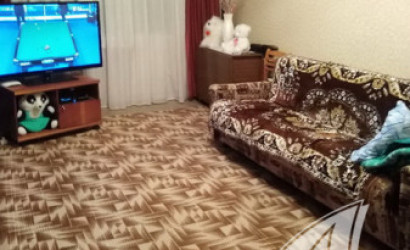 Купить 3-комнатную квартиру, Беловежский, , . Фото 2