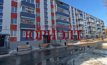 Купить 4-комнатную квартиру, Пинск, Первомайская, 156. Фото 1