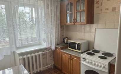 Снять 1-комнатную квартиру на сутки, Любань, Пер. Купаловский, д. 5. Фото 2