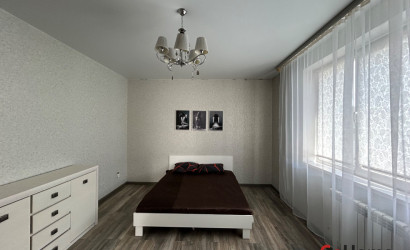 Снять 4-комнатную квартиру на сутки, Береза, Больших Надежд . Фото 5