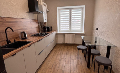 Снять 3-комнатную квартиру на сутки, Высокое, Строителей . Фото 9