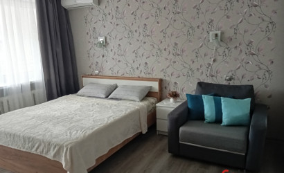 Снять 1-комнатную квартиру на сутки, Жодино, 8 Марта . Фото 1