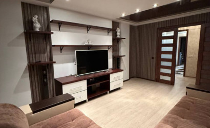 Купить 3-комнатную квартиру, Дружный, Шамановского 17. Фото 9