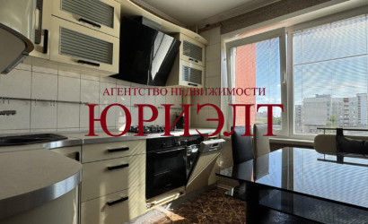 Купить 3-комнатную квартиру, Брест, ул. Суворова, д. . Фото 1
