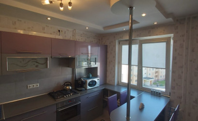 Купить 2-комнатную квартиру, Лида, Кооперативная, 24. Фото 1