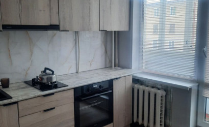 Снять 1-комнатную квартиру на сутки, Поставы, Зеленая, 9. Фото 1