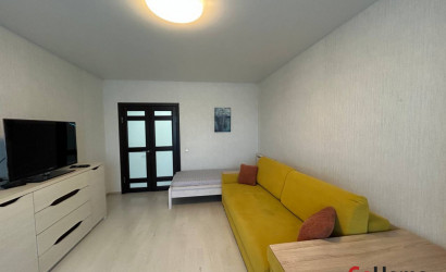 Снять 3-комнатную квартиру на сутки, Заславль, проспект Ленина 1А. Фото 2