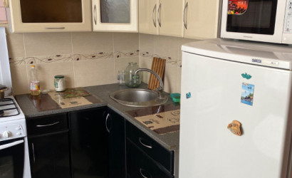 Снять 1-комнатную квартиру на сутки, Старые Дороги, Свердлова, 35. Фото 1