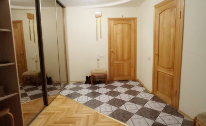 Купить 4-комнатную квартиру, Брест, Краснознаменная ул.. Фото 18