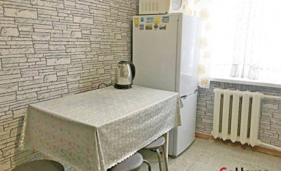 Снять 3-комнатную квартиру на сутки, Глуск, улица Кирова. Фото 2