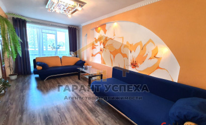 Купить 3-комнатную квартиру, Великорита, Ленина. Фото 1