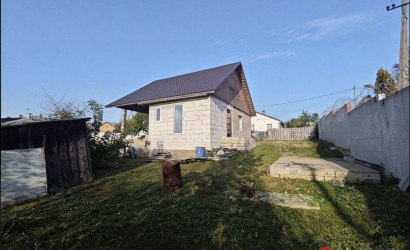 Купить дом, Крупки, Дзержинского 1, 5 соток. Фото 1