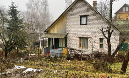 Купить дом в деревне, Маяк, 7 соток. Фото 1