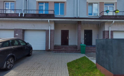 Купить 5-комнатную квартиру, Сонечный, Сосновая, 21. Фото 5