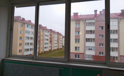 Купить 1-комнатную квартиру, Нарочь, Октябрьская, 27. Фото 1