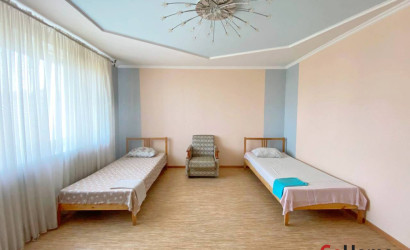 Снять 3-комнатную квартиру на сутки, Жодино, улица Калиновского, 30. Фото 1