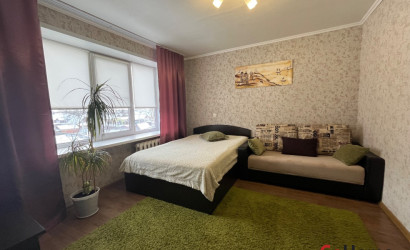 Снять 1-комнатную квартиру на сутки, Рогачев, Ленина 110. Фото 1