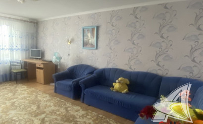 Купить 3-комнатную квартиру, Каменец, , . Фото 2