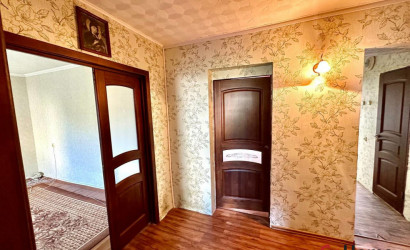 Купить 3-комнатную квартиру, Большие Эйсмонты, Юбилейная, 13. Фото 1