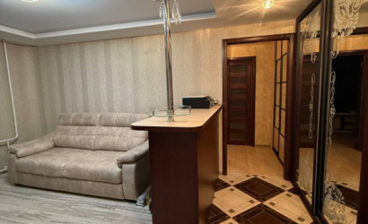 Купить 3-комнатную квартиру, Дружный, Шамановского 17. Фото 5