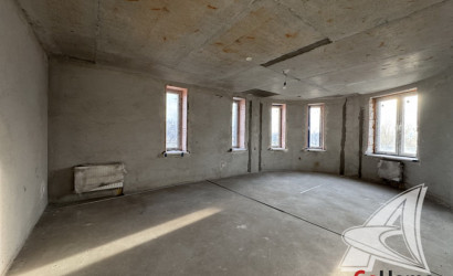 Купить 4-комнатную квартиру, Брест, Центр, ул. Зубачева. Фото 2