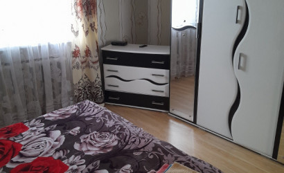 Снять 4-комнатную квартиру на сутки, Новогрудок, Малый Замок 8. Фото 7