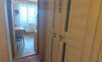 Купить 1-комнатную квартиру, Новополоцк, Парковая ул., 16. Фото 7