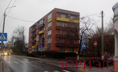 Купить 3-комнатную квартиру, Пинск, Коржа, 23А. Фото 1