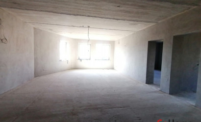 Купить 4-комнатную квартиру, Коробчицы, пер. Песочный . Фото 3