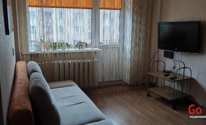 Снять 2-комнатную квартиру на сутки, Белоозерск, Ленина 25. Фото 1