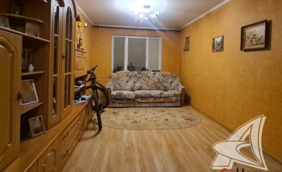 Купить 3-комнатную квартиру, Брест, Ковалево, ул. Октябрьской Революции. Фото 1