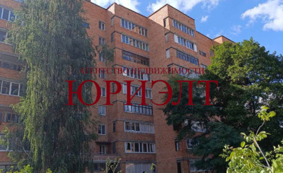 Купить 3-комнатную квартиру, Пинск, 60 лет Октября, 34. Фото 1