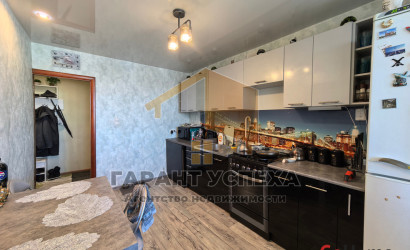 Купить 3-комнатную квартиру, Брест, ул. Якуба Колоса, д. . Фото 2