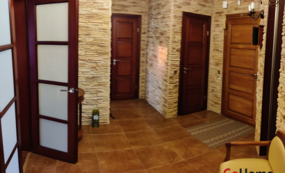 Снять 3-комнатную квартиру на сутки, Брест, ул. Стафеева, д. 3. Фото 1